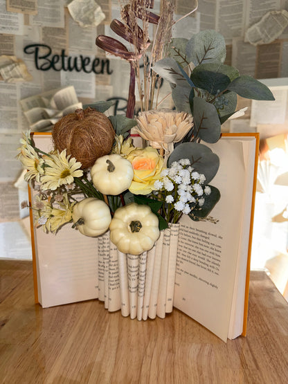 Bookish craft night out at LAL